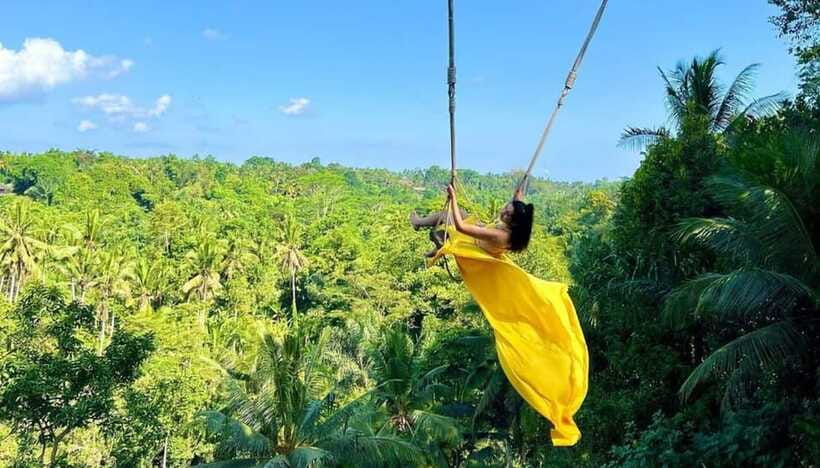 Bali: Ubud, Monkey Forest, Ancient Temple, Waterfalls - Lunch in Ubud with a separate bill
