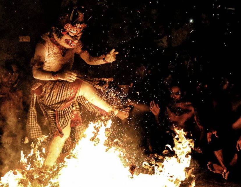 Bali: Uluwatu Temple Tour with Optional Kecak Dance Ticket - What to bring and how to make the visit easier