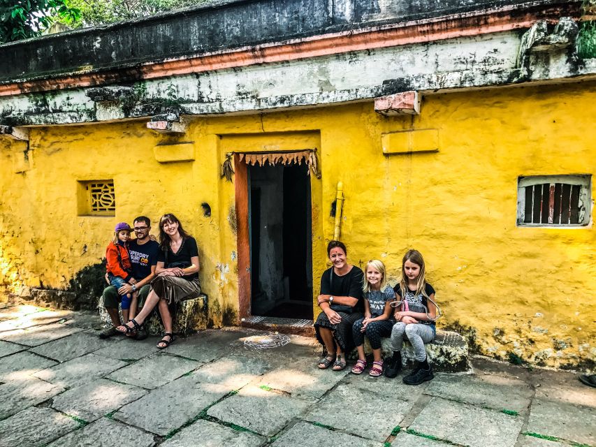 Bangalore: Basavanagudi Walking Tour with Bull Temple - What the private format adds