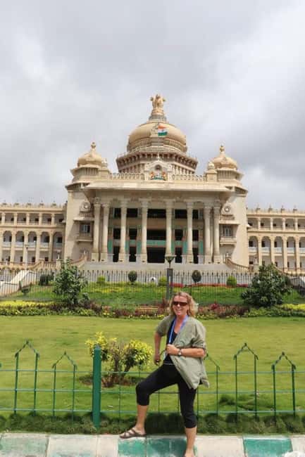 Bangalore City Tour: Walking, Palace & Temples - The guide can make or break the day