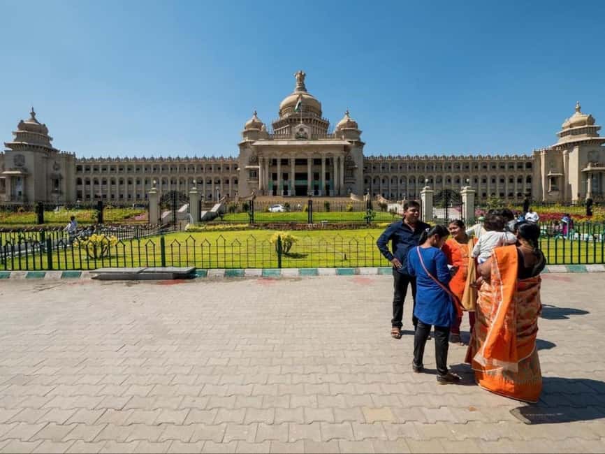 Bangalore City Tour: Walking, Palace & Temples - Getting around in Bangalore traffic