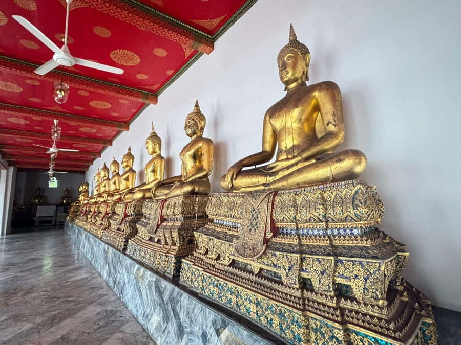 Bangkok 3-Major Royal Temples Walking Tour - What the guide adds to the experience