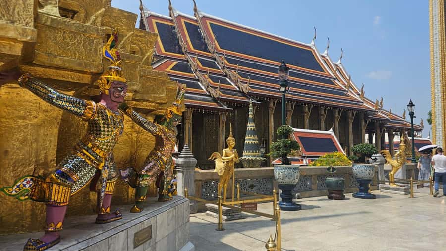 Bangkok 3-Major Royal Temples Walking Tour - The included Khon performance ticket