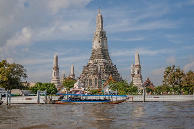 Bangkok 3 Temple Walking Tour: Wat Arun, Wat Pho, Wat Traimit - Wat Pho and the 46-Meter Reclining Buddha