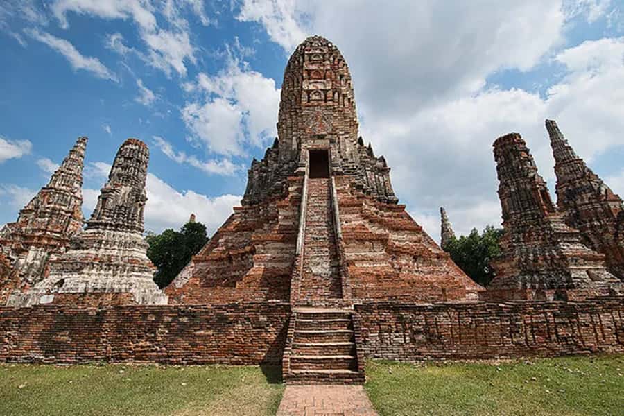 Bangkok: Ayutthaya Temples and River Cruise Day Tour - Wat Lokayasutharam and the open-air reclining Buddha