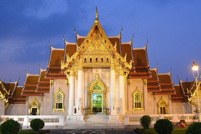 Bangkok City Tour with Guided Temple Visits and Shared Transfers - Wat Traimit and Bangkok’s golden centerpiece