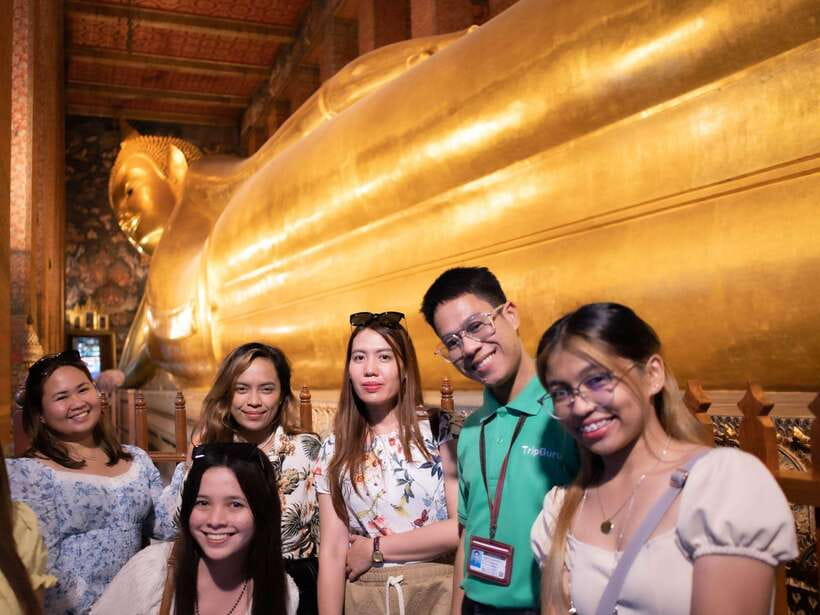 Bangkok: Evening Tour with Wat Arun, Wat Pho & Tuk Tuk Ride - The 30-minute tuk tuk ride to Chinatown