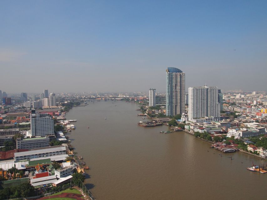 Bangkok: Grand palace and Iconic temple Half-Day Private - What the guide adds to the experience