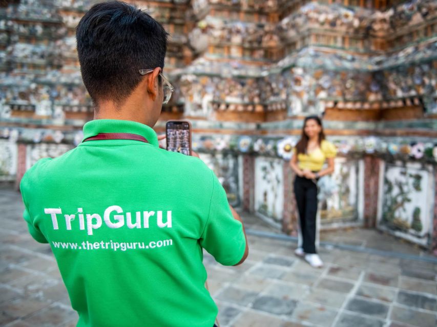 Bangkok: Grand Palace and Wat Arun Guided Walking Tour - Heat, crowds, and the amount of walking