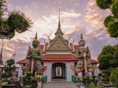 Grand Palace and Wat Arun Guided Walking Tour