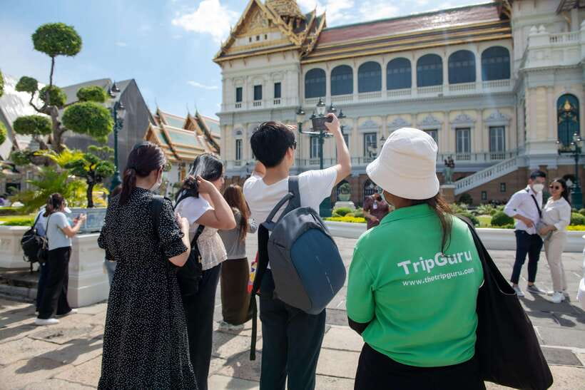 Bangkok: Grand Palace and Wat Phra Kaew Guided Walking Tour - Who should book this walking tour?