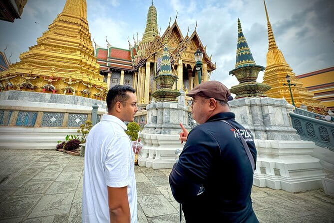 Bangkok: Grand Palace, Wat Pho and Chinatown Walking Tour - What the guides add