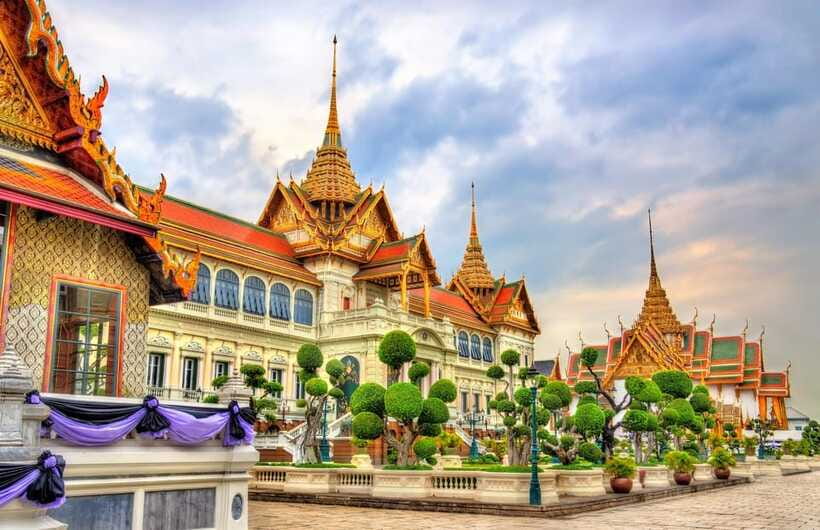 Bangkok: Grand Palace, Wat Pho, and Wat Arun Guided Tour - Dress, tickets, and what is included