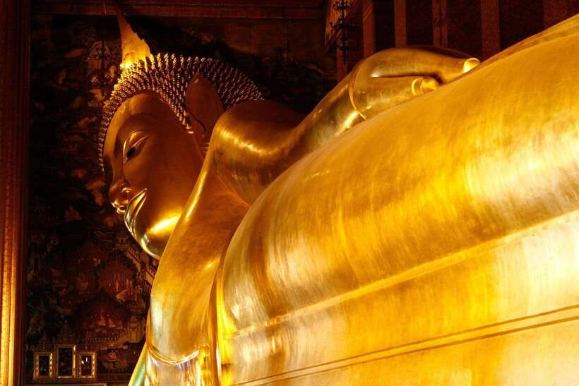 Bangkok: Grand Palace, Wat Pho, and Wat Arun Guided Tour - Who will get the most from this tour