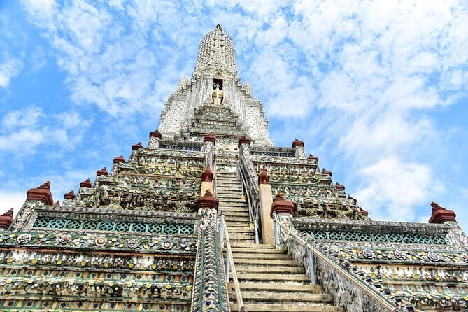 Bangkok: Grand Palace & Wat Pho Half-Day Japanese Tour - Wat Pho: the reclining Buddha and Thai massage