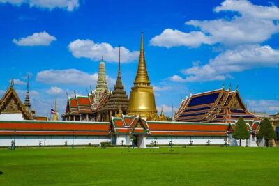 Grand Palace, Wat Pho, Wat Arun Sacred & Local Tour