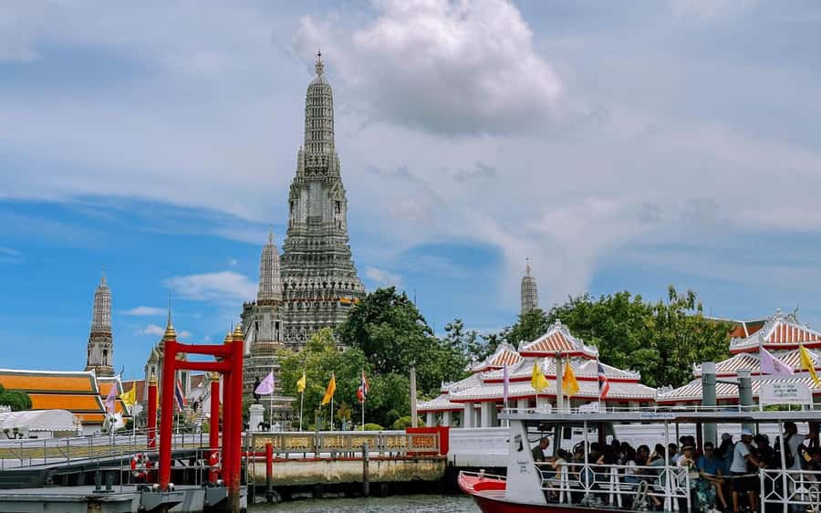 Bangkok: Grand Palace, Wat Pho, & Wat Arun Walking Tour - Key points to know before booking