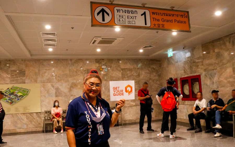 Bangkok: Grand Palace, Wat Pho, & Wat Arun Walking Tour - Wat Arun, the Temple of Dawn