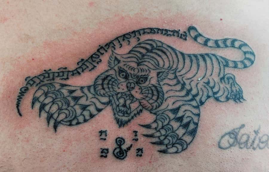Bangkok: Hand-Poke Tattoo Guide at Wat Bang Phra & Blessing - Key points to know before you book