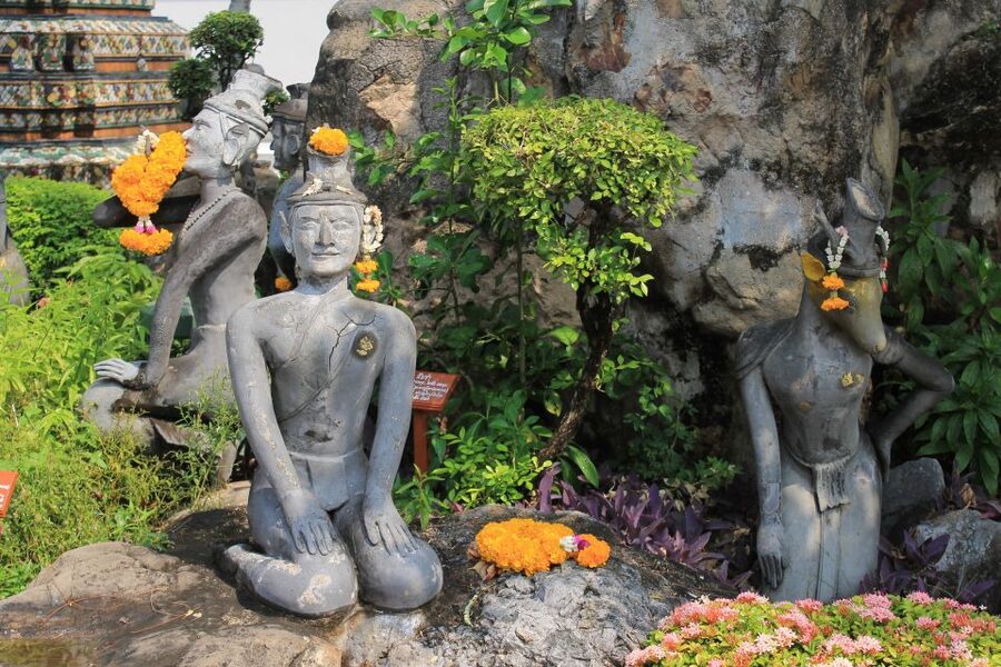 Bangkok: Highlights, Temples, and Canal Tour with Lunch - Lunch at Bangkok Cooking Studio keeps things local