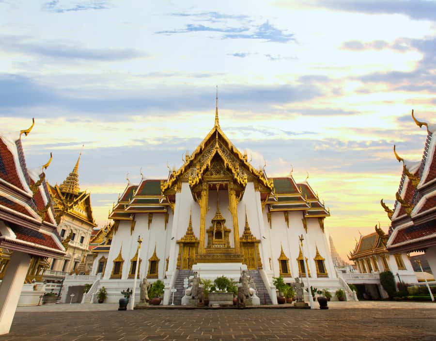 Bangkok: Highlights Tour wth Grand Palace & Must See Temples - Wat Pho and the famous Reclining Buddha