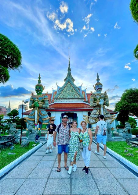 Bangkok: Highlights with Food Tour & Sunset in Wat Arun - A ferry crossing and a switch to tuk-tuk