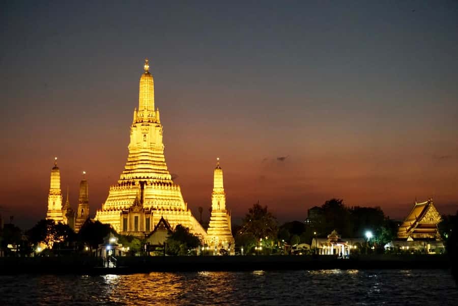 Bangkok: Highlights with Food Tour & Sunset in Wat Arun - How Annie and Koh shape the evening
