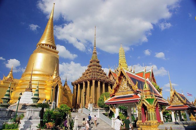 Bangkok Markets, Palaces and Temples Excursion - What the Spanish guide adds