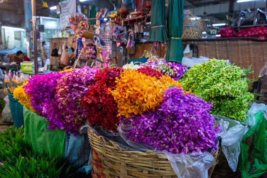 Bangkok: Markets, Temples and Food Night Tour by Tuk Tuk - Why a tuk tuk is the right way to see Bangkok at night
