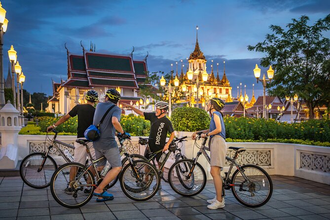 Bangkok: Night Bike Tour with Temples & Flower Market Visit - Wat Rakang and the riverside route
