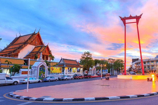 Bangkok Night Lights: Temple & City Tour by Tuk Tuk (SHA Plus) - Walking through Wat Pho after the crowds thin