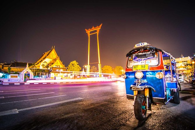 Bangkok Night Lights: Temple & City Tour by Tuk Tuk (SHA Plus) - Saving Chinatown for dinner