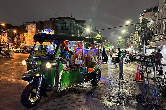 Bangkok Night Tour: Food, Temple & Tuk-Tuk - Bangkok After Dark, One Tuk-Tuk Ride at a Time