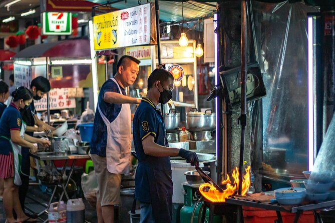 Bangkok Night Tour: Wat Arun, Wat Pho, Chinatown & Tuk Tuk Ride - What the $39 price really covers
