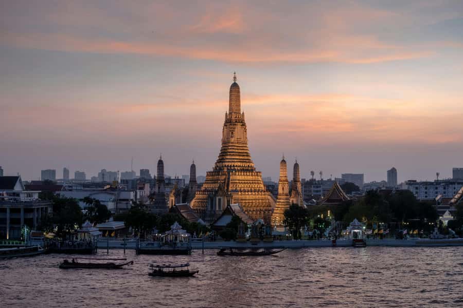 Bangkok: Private Wat Phra Kaew, Wat Pho & Wat Arun Tour - What to wear and carry