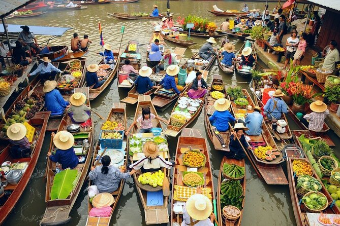 Bangkok: Railway and Floating Market Tour + Dragon Temple - Cruising Damnoen Saduak for 90 minutes