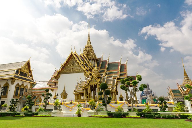 Bangkok Reclining Buddha (Wat Pho) Entrance Ticket - Timing, transport, and small practical matters
