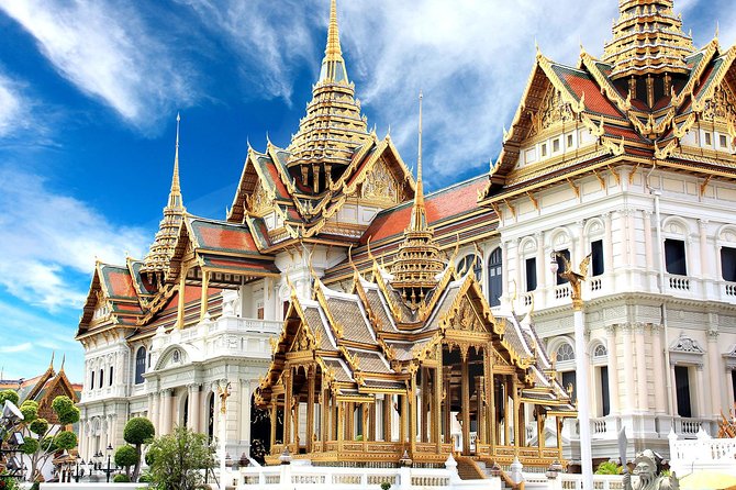 Bangkok's Grand Palace Complex and Wat Phra Kaew Tour - Why the guide can make or break this visit