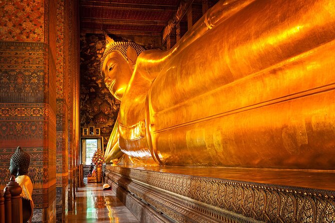 Bangkok’s Three Iconic Temples: Wat Traimit, Wat Pho & Wat Arun - Is $132.83 good value?