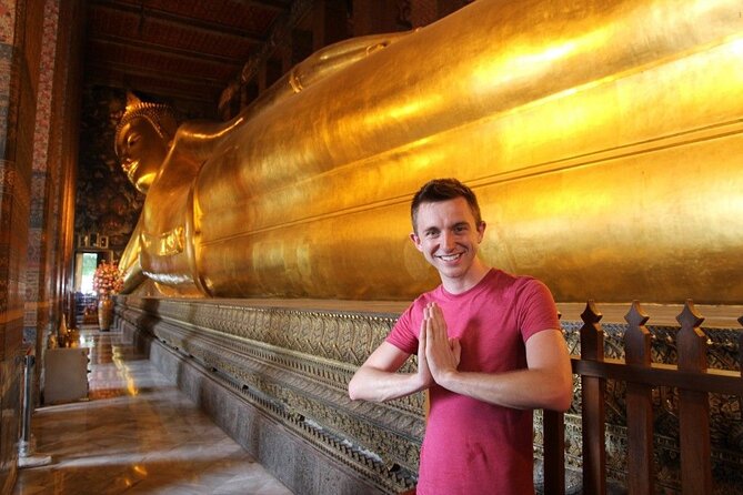 Bangkok Selfie Expert Tour: Little India, Wat Traimit & Wat Pho - Two famous temples in one short Bangkok outing