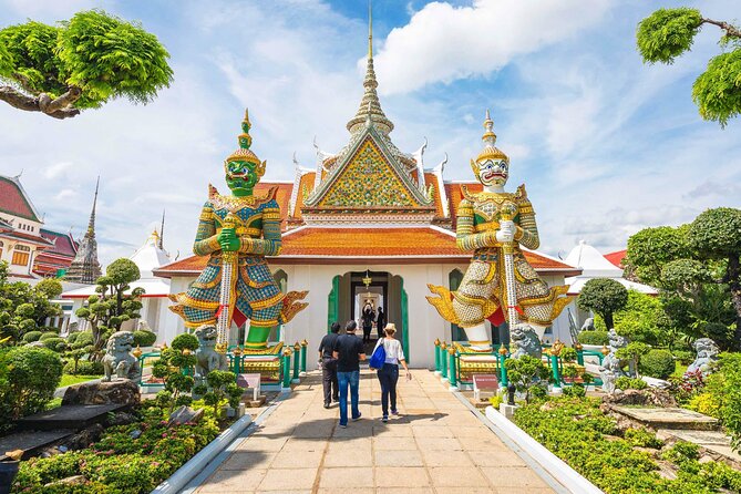 Bangkok Temples Tour at Wat Arun, Wat Phoa and Wat Saket - Timing, pickup, and the pace of the route