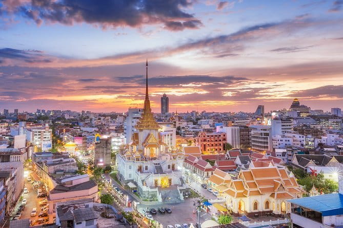 Bangkok Temples Tour Including Reclining Buddha at Wat Pho without Hotel Pick Up - Three Bangkok temples, three distinct impressions