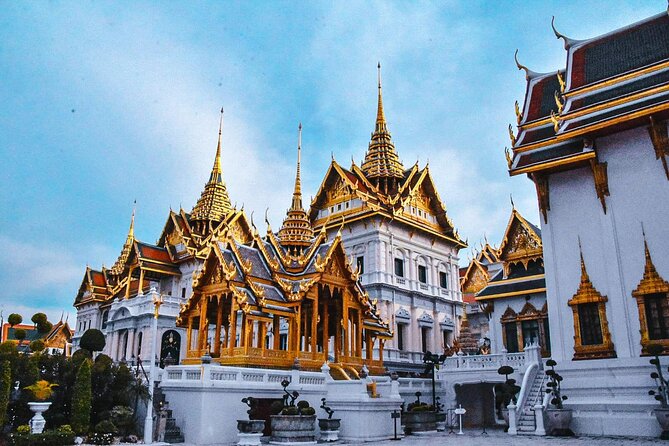 Bangkok: The Grand Palace, Wat Pho, and Wat Arun Walking Tour - Timing, walking, and group size