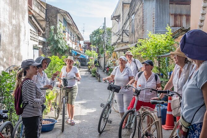 Bangkok Thonburi Backstreets and 3 Peaceful Temple Bike Tour - Wat Khun Chan’s colorful statues