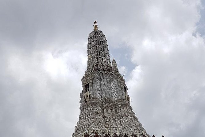 Bangkok Two Temple Tour: Wat Pho, Emerald Buddha & Grand Palace - Private transport, pickup, and group size