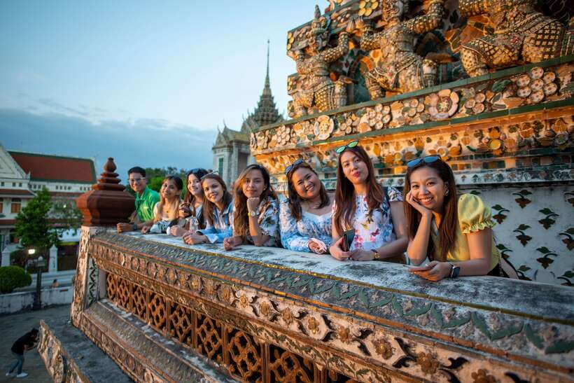 Bangkok: Wat Pho and Wat Arun Guided Walking Tour - Wat Pho and the reclining Buddha