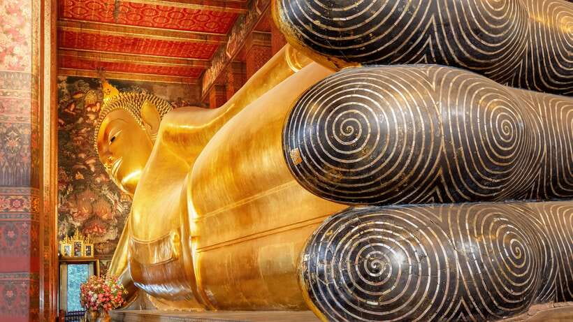 Bangkok: Wat Pho and Wat Arun Guided Walking Tour - Price and what you really pay for