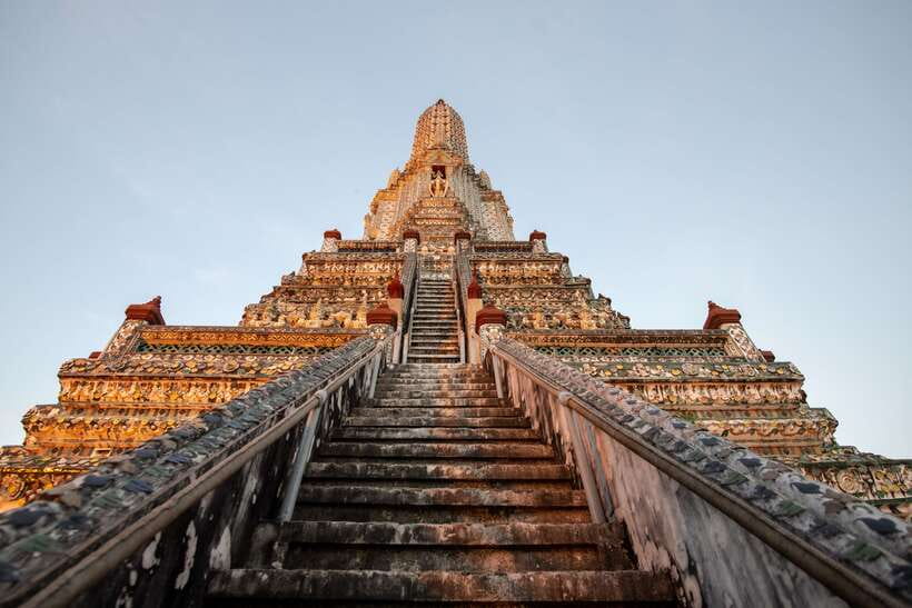 Bangkok: Wat Pho and Wat Arun Guided Walking Tour - Dress, comfort, and practical limits
