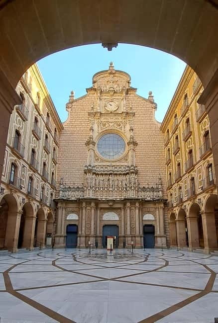 Barcelona: Montserrat Monastery and Natural Park Guided Tour - The Strength of Alan’s Guiding