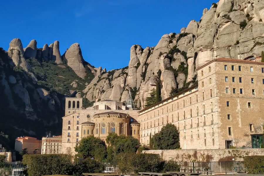 Barcelona: Montserrat Monastery & Hiking Off the Beaten Path - Three hours through Montserrat Natural Park